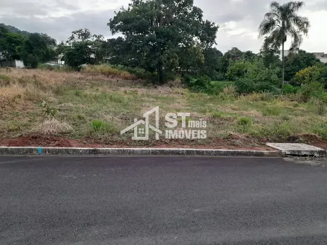 Terreno com 250m², à venda, no bairro Zona Urbana em Andradas