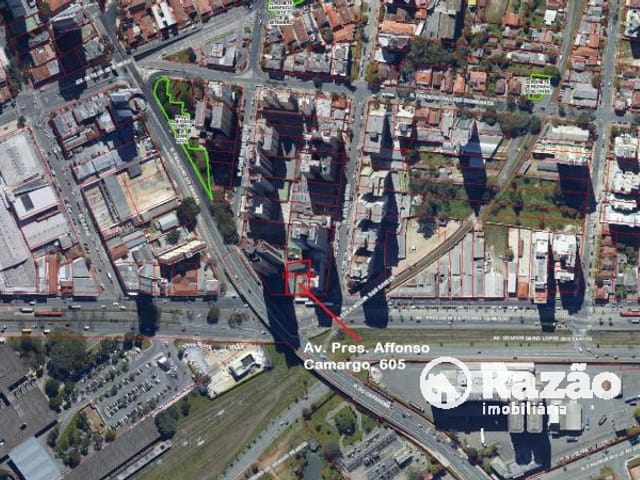 Terreno com 682m², à venda, no bairro Cristo Rei em Curitiba