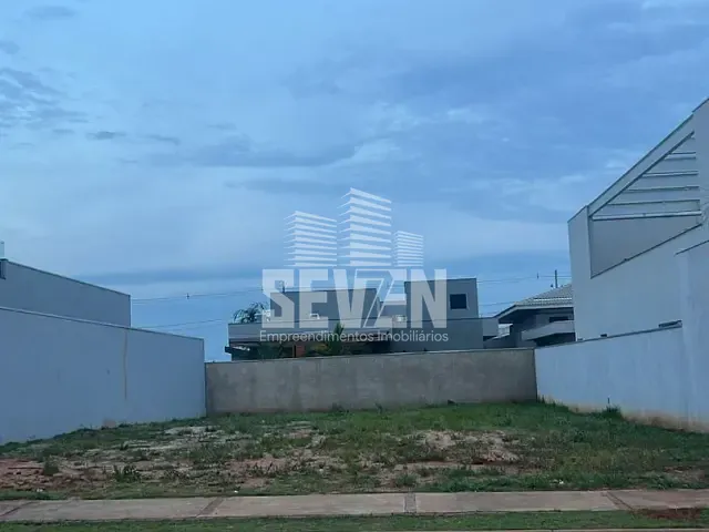 Terreno com 420m², à venda, no bairro Residencial Estoril Premium em Bauru