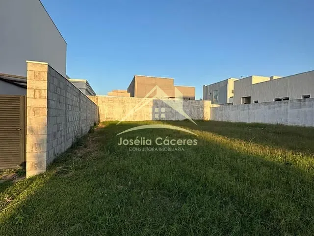 Terreno com 371m², à venda, no bairro Coxipó da Ponte em Cuiabá