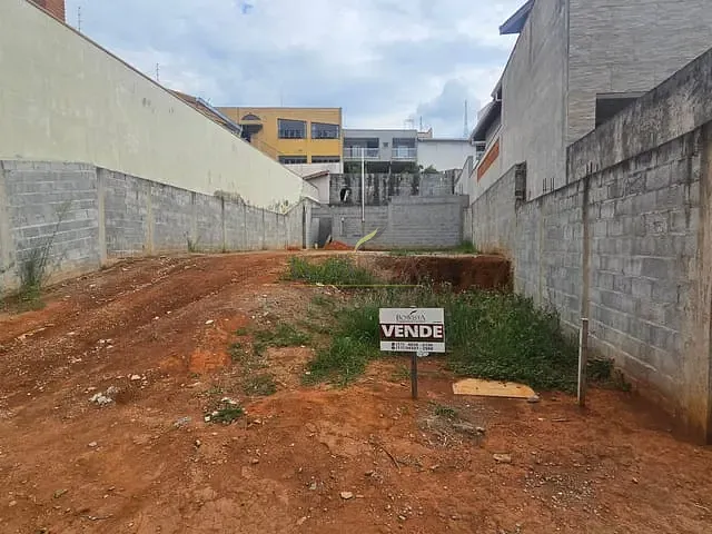 Terreno com 396m², à venda, no bairro Centro em Piracaia