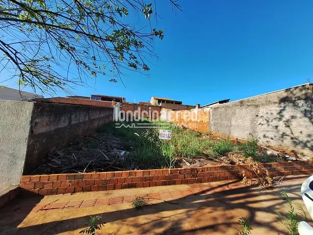 Terreno com 270m², à venda, no bairro Alto da Boa Vista em Londrina