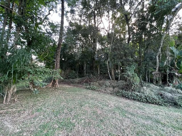 Terreno com 4000m², à venda, no bairro Alpes dos Araçás (Jordanésia) em Cajamar