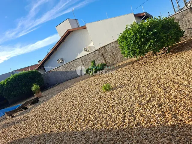 Terreno com 220m², à venda, no bairro Jardim Europa II em Artur Nogueira