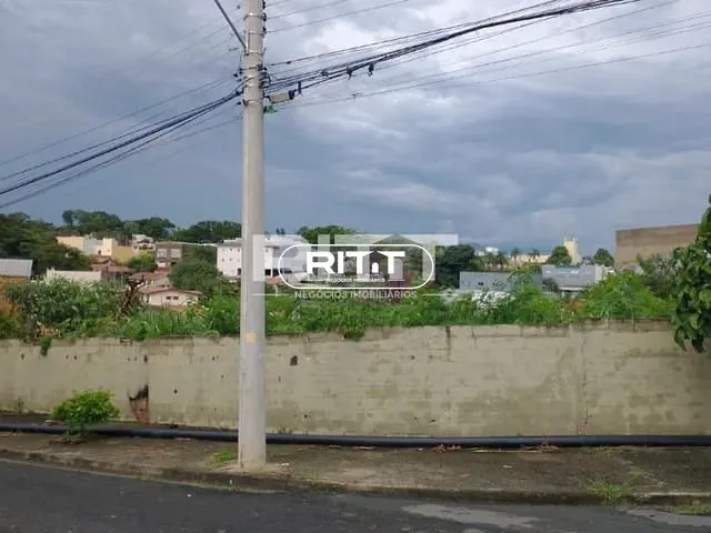 Terreno com 602m², à venda, no bairro Parque São Quirino em Campinas