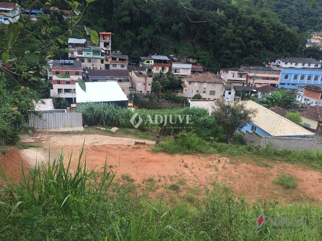 Terreno à venda, 1327m² - Foto 1