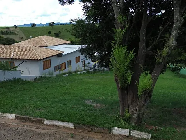 Terreno com 1425m², à venda, no bairro Sete Pontes em Piracaia