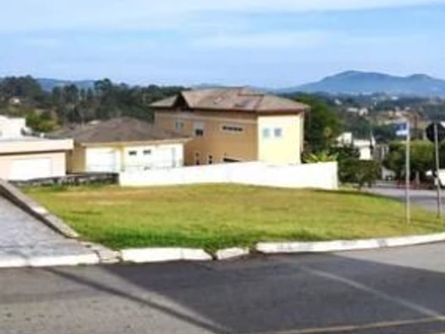 Terreno com 592m², à venda, no bairro Tanquinho em Santana de Parnaíba