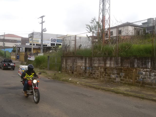 Terreno com 1115m², à venda, no bairro Nova Rússia em Ponta Grossa