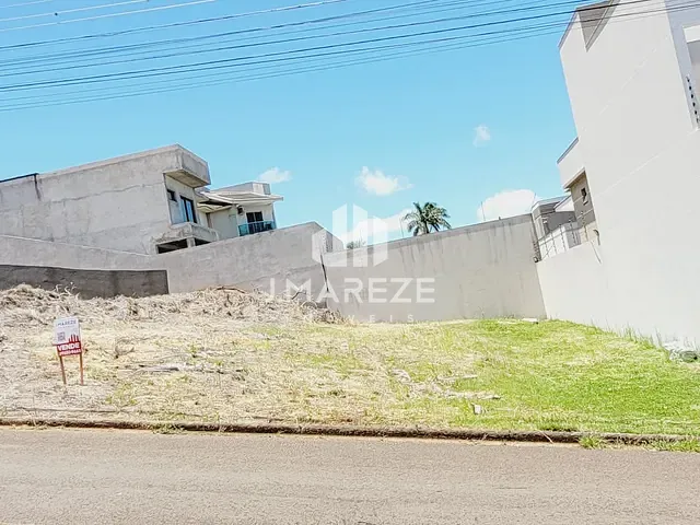 Terreno com 459m², à venda, no bairro Loteamento Residencial Cazarin em Apucarana