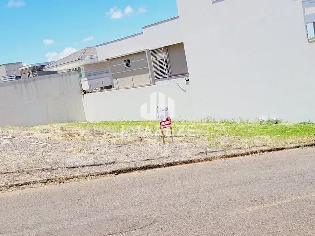 Terreno com 459m², à venda, no bairro Loteamento Residencial Cazarin em Apucarana