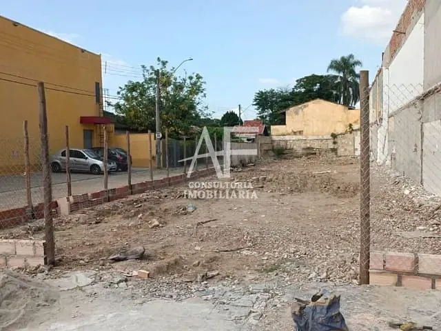 Terreno com 560m², para alugar, no bairro Vila São Geraldo em Taubaté
