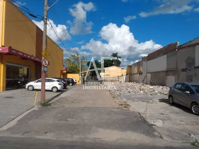 Terreno com 560m², para alugar, no bairro Vila São Geraldo em Taubaté