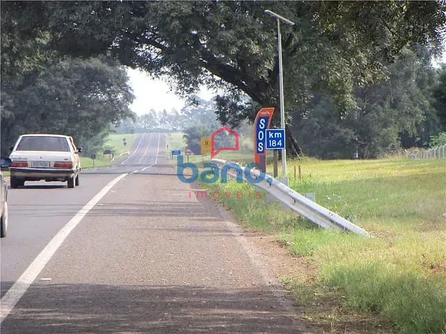 Terreno com 73111m², à venda, no bairro Centro em Laranjal Paulista