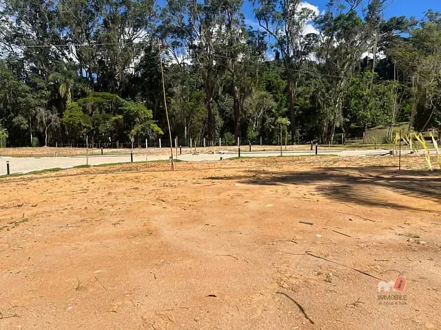 Terreno com 500m², à venda, no bairro Carangola em Petrópolis