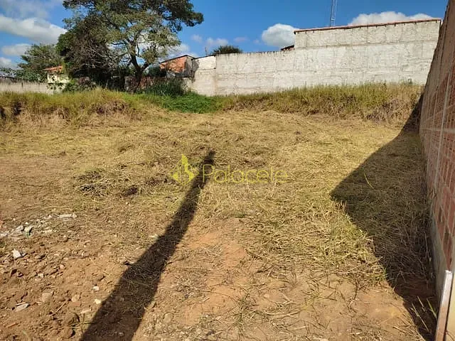 Terreno com 360m², à venda, no bairro Belvedere Club dos 500 em Guaratinguetá