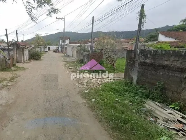 Terreno com 450m², à venda, no bairro Massaguaçu em Caraguatatuba