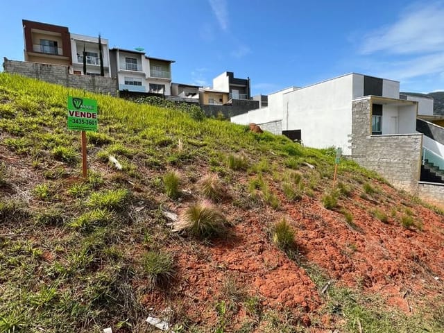 Terreno com 300m², à venda, no bairro Extrema Ville em Extrema