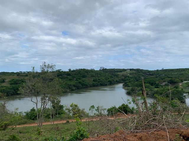 Terreno com 607m², à venda, no bairro Vale Encantado em Macaé