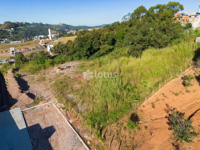 Terreno com 2878m², à venda, no bairro Chácara do Solar II (Fazendinha) em Santana de Parnaíba