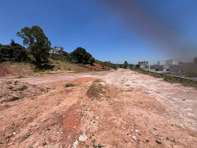 Terreno com 2878m², à venda, no bairro Chácara do Solar II (Fazendinha) em Santana de Parnaíba