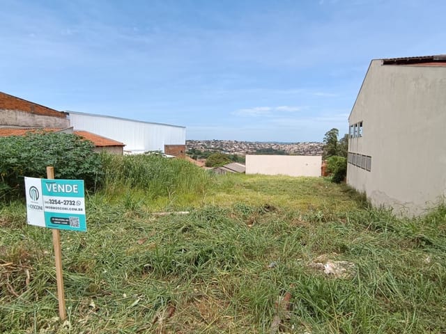 Terreno com 512m², à venda, no bairro Jardim Imperatriz em Cambé