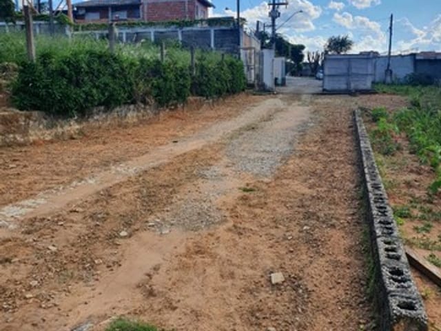 Terreno com 16884m², à venda, no bairro Parque Paduan em Taubaté