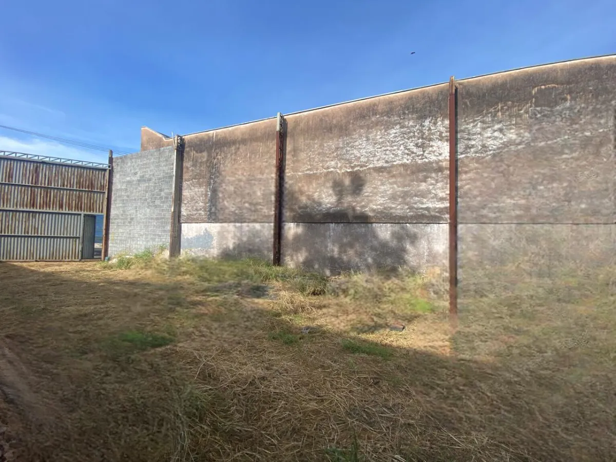 Terreno comercial para venda em Parque Industrial Tanquinho, 406m²