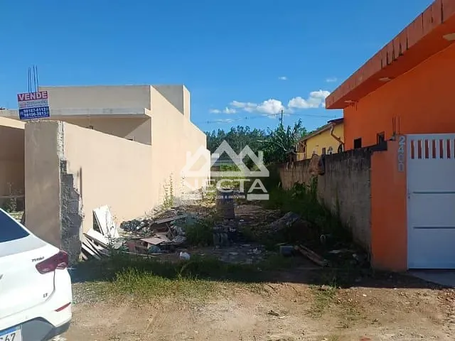 Terreno com 135m², à venda, no bairro Golfinhos em Caraguatatuba