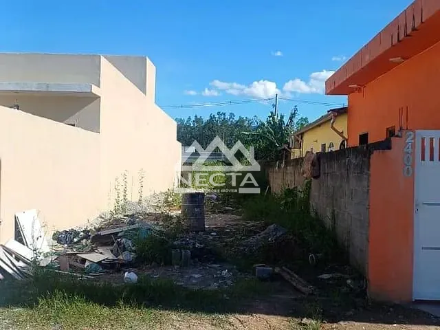 Terreno com 135m², à venda, no bairro Golfinhos em Caraguatatuba