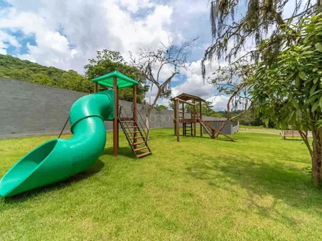 Terreno com 1047m², à venda, no bairro Rio do Meio em Camboriú