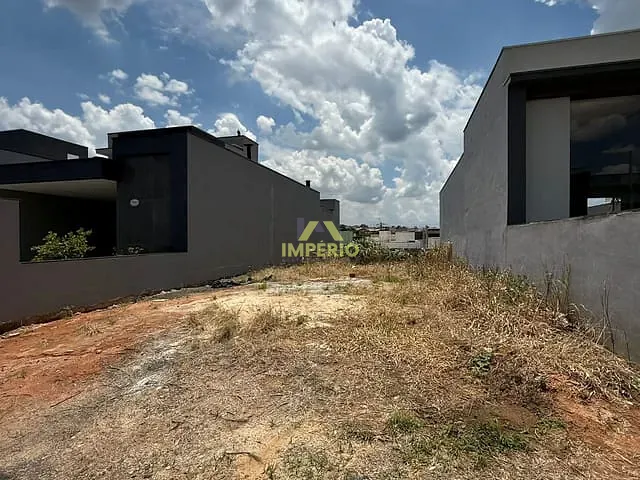 Terreno com 180m², à venda, no bairro Residencial Parque Imperial em Salto