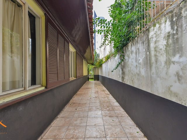 Terreno com 420m², à venda, no bairro Portão em Curitiba