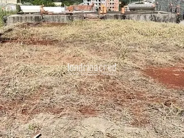 Terreno com 383m², à venda, no bairro Residencial Octávio Cesário em Cambé