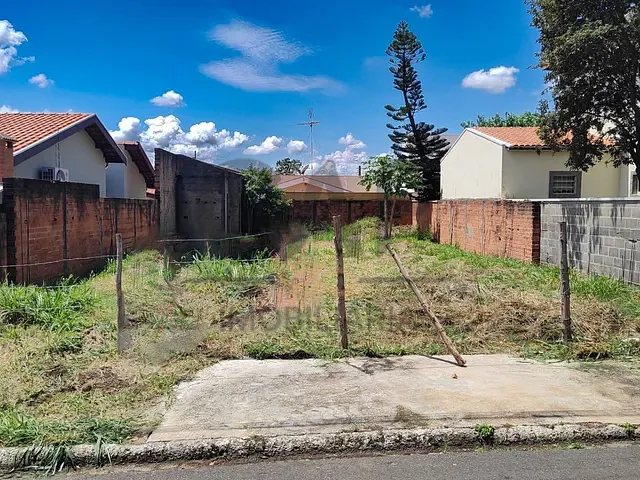 Terreno com 300m², à venda, no bairro Jardim Holanda em Holambra