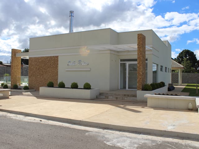 Terreno com 300m², à venda, no bairro Uvaranas em Ponta Grossa