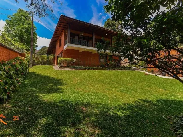 Terreno à venda, no bairro Cascatinha em Curitiba