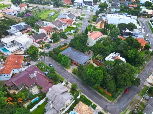 Terreno à venda, no bairro Cascatinha em Curitiba
