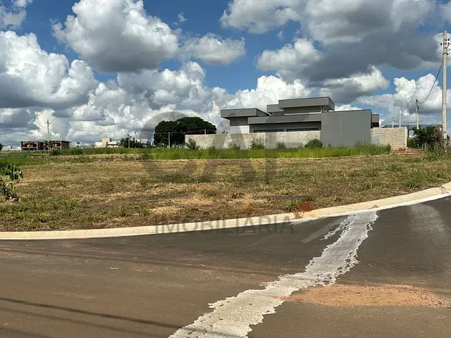 Terreno com 534m², à venda, no bairro Residencial Florabella em Holambra