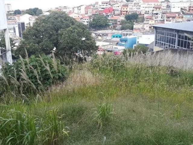 Terreno com 674m², à venda, no bairro Jardim Jandira em Jandira