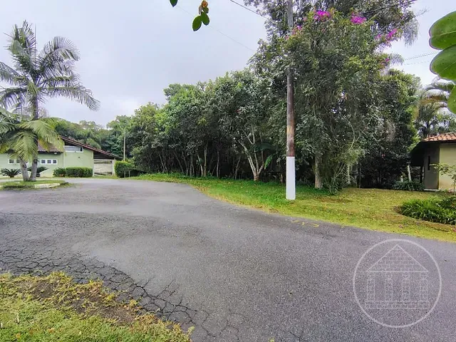 Terreno com 1493m², à venda, no bairro Lagoa Grande em Embu-Guaçu
