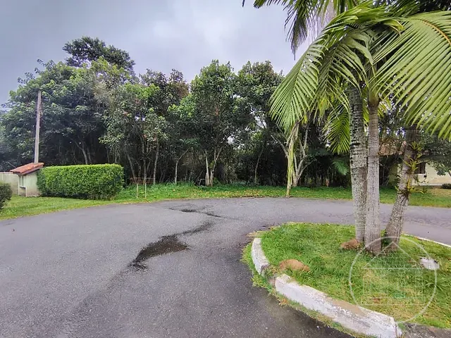 Terreno com 1493m², à venda, no bairro Lagoa Grande em Embu-Guaçu