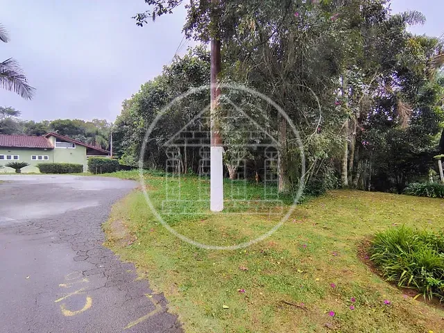 Terreno com 1493m², à venda, no bairro Lagoa Grande em Embu-Guaçu