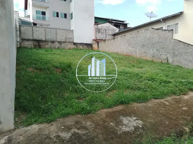Terreno com 240m², à venda, no bairro Jardim Canadá em Pouso Alegre
