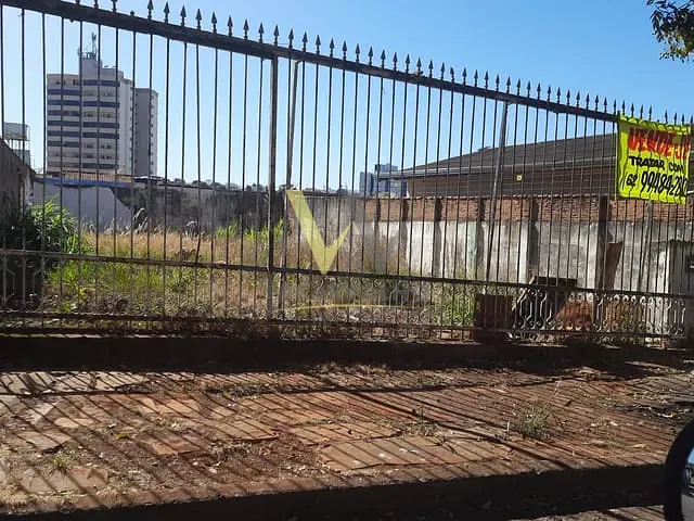 Terreno com 360m², à venda, no bairro Maracanã em Anápolis