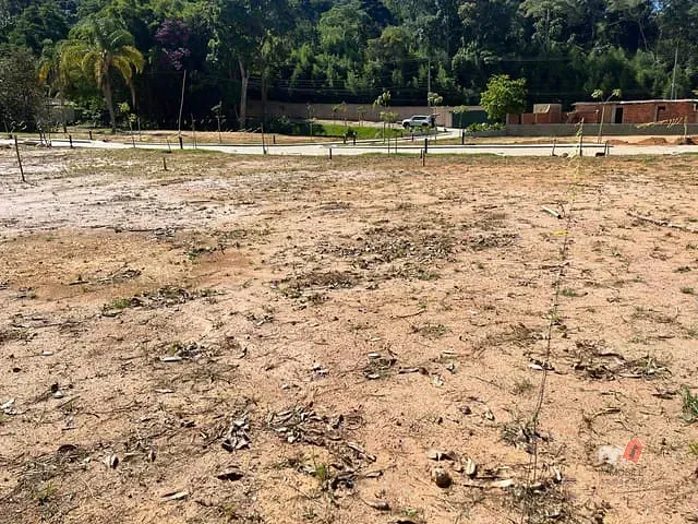 Terreno com 444m², à venda, no bairro Carangola em Petrópolis