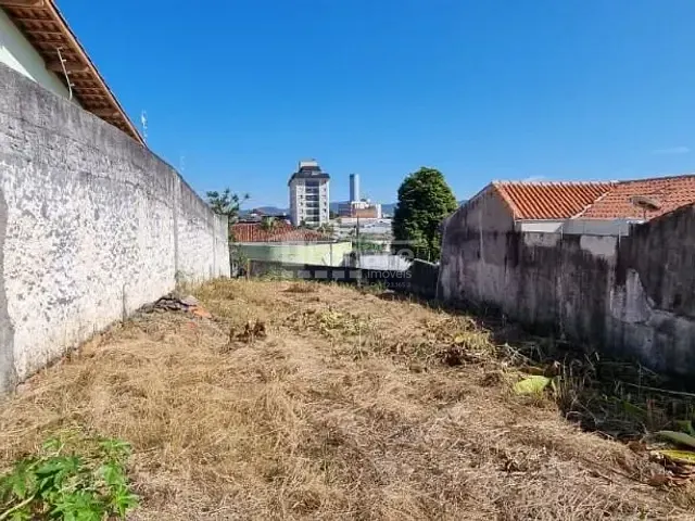 Terreno com 600m², à venda, no bairro Jardim Armênia em Mogi das Cruzes