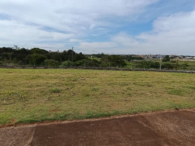 Terreno com 315m², à venda, no bairro Vila Salomé em Cambé