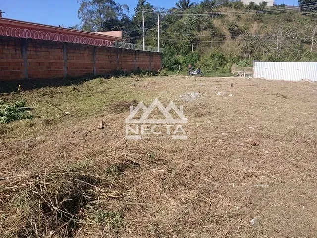 Terreno com 180m², à venda, no bairro Loteamento Estância Mirante de Caraguatatuba em Caraguatatuba