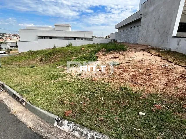 Terreno com 445m², à venda, no bairro Fazenda Santana em Valinhos